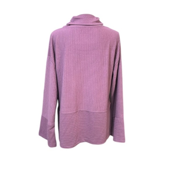 Tahari Sport Purple Sweater Turtleneck size Medium NWT - Picture 4 of 7